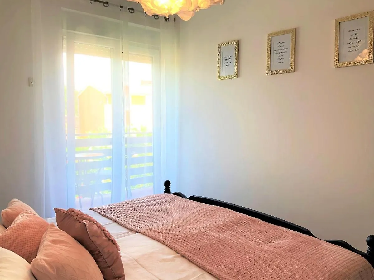 Apartment Agava Istria - Family Vacation Rental With Free Parking, Garden, Wifi Ližnjan