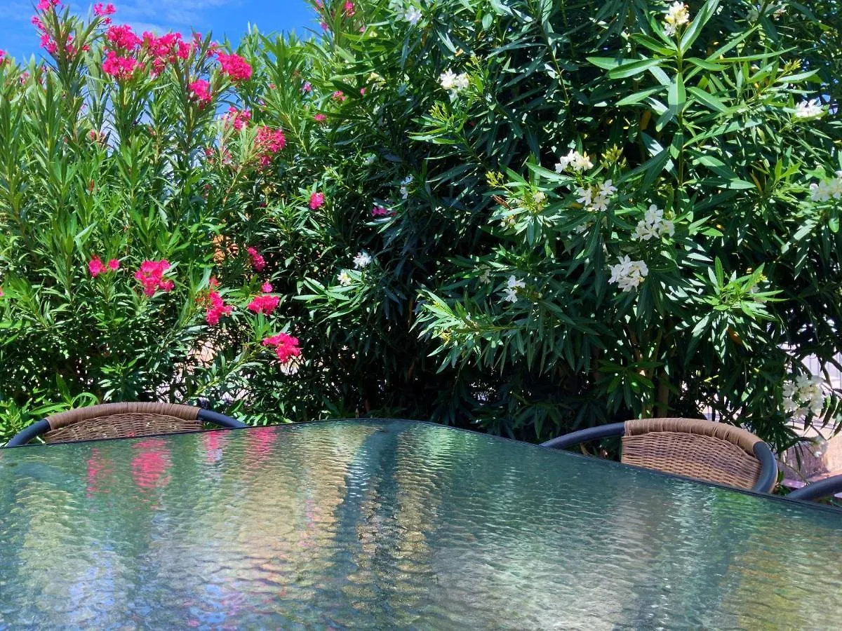 Apartment Agava Istria - Family Vacation Rental With Free Parking, Garden, Wifi Ližnjan