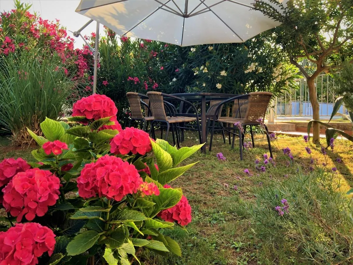 Apartment Agava Istria - Family Vacation Rental With Free Parking, Garden, Wifi Ližnjan 0*,