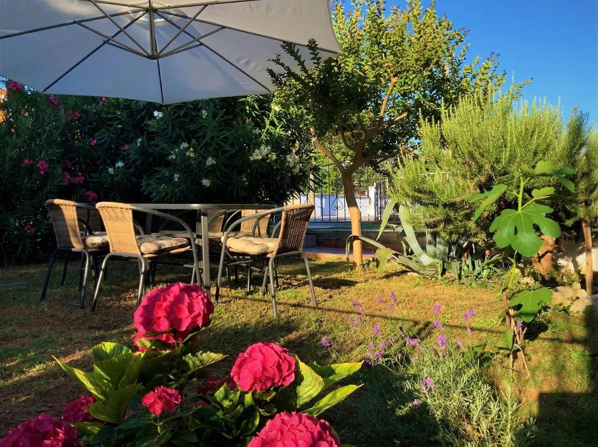 Apartment Agava Istria - Family Vacation Rental With Free Parking, Garden, Wifi Ližnjan
