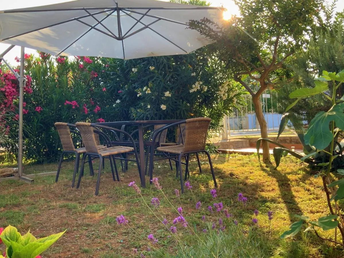 Apartment Agava Istria - Family Vacation Rental With Free Parking, Garden, Wifi Ližnjan 0*,  Kroatien