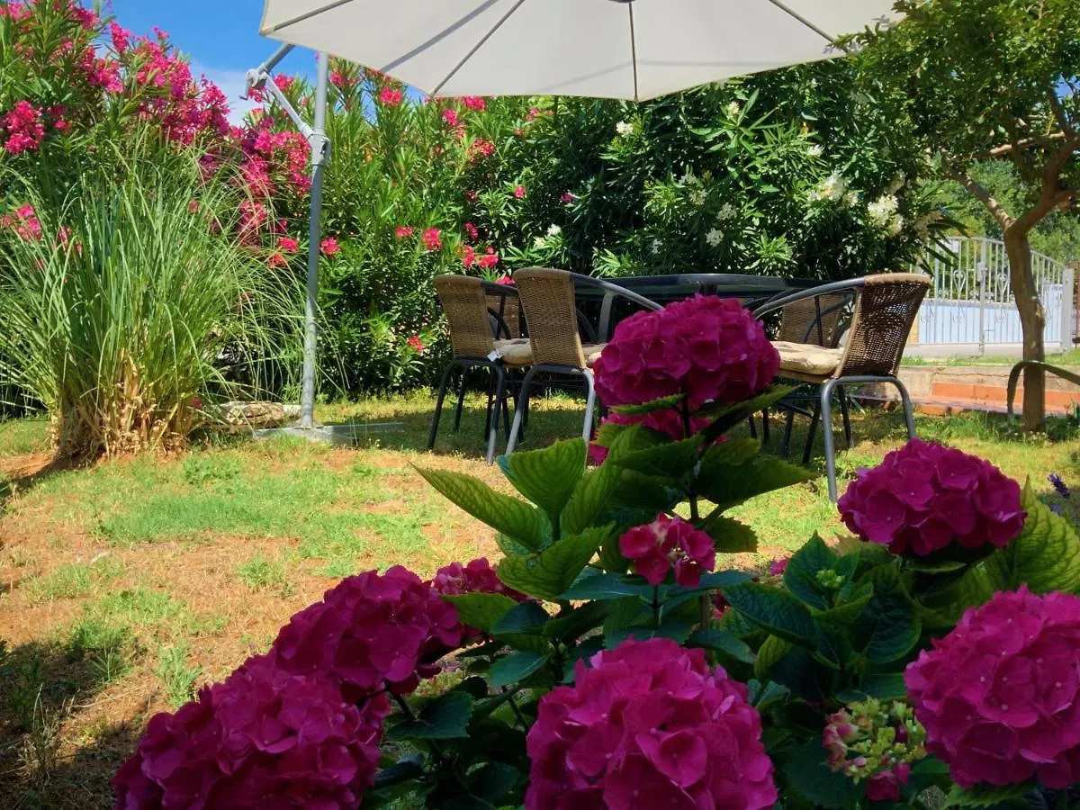 Apartment Agava Istria - Family Vacation Rental With Free Parking, Garden, Wifi Ližnjan Kroatien